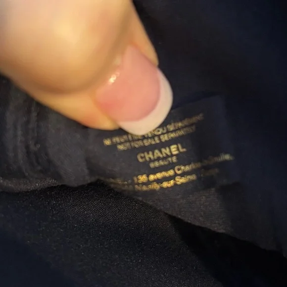 Chanel Beauté Elegant navy Cosmetic Bag NEW FULL SIZE MASCARA ($40 ret) 3 CHARM - Picture 4 of 5